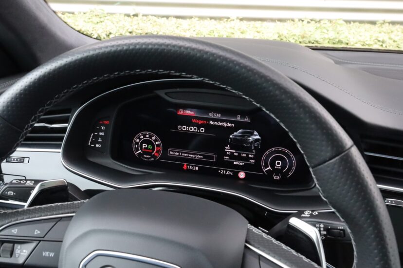 Audi RSQ8