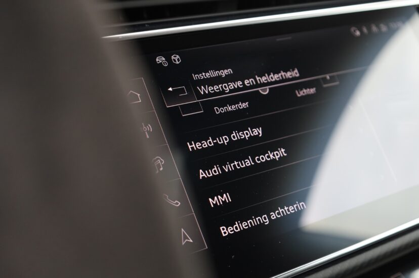 Audi RSQ8 Performance