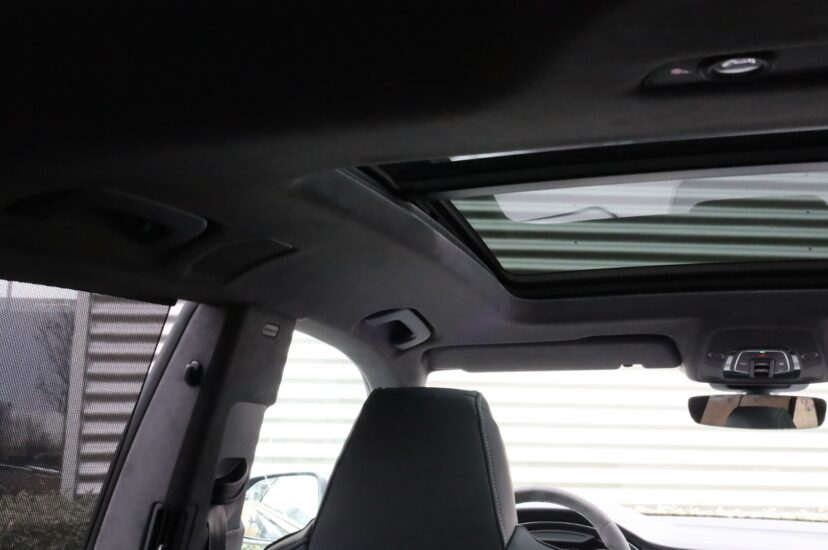 Audi RSQ8 Performance