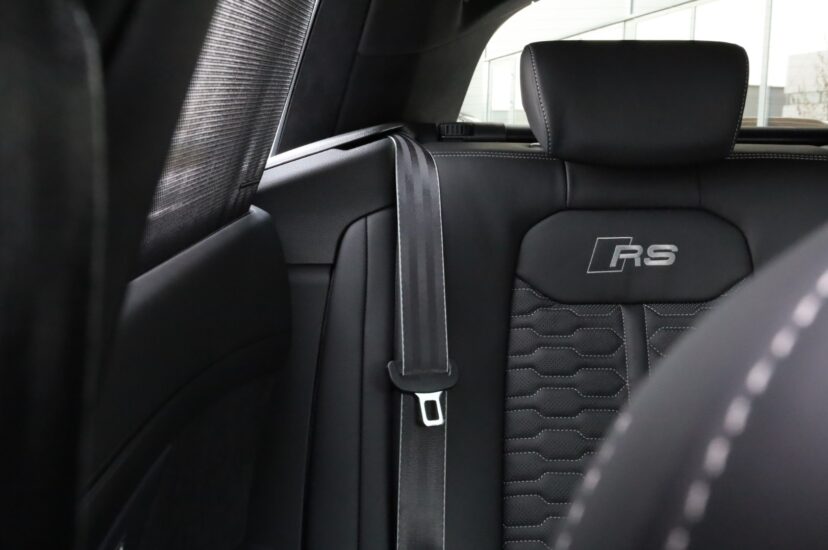 Audi RSQ8 Performance