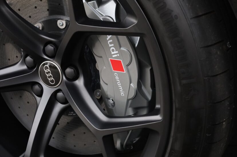 Audi RSQ8 Performance