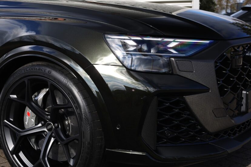 Audi RSQ8 Performance