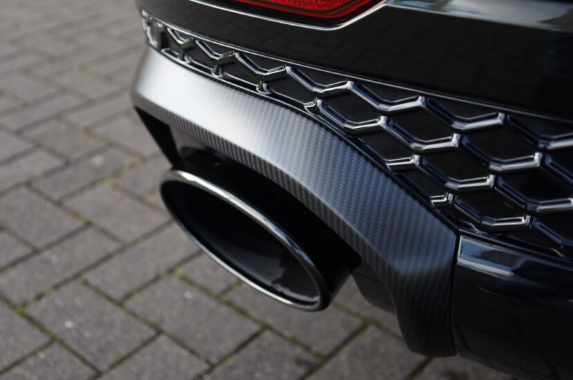 Audi RSQ8 Performance