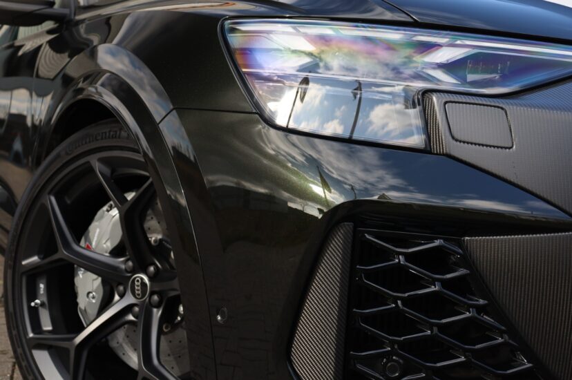 Audi RSQ8 Performance