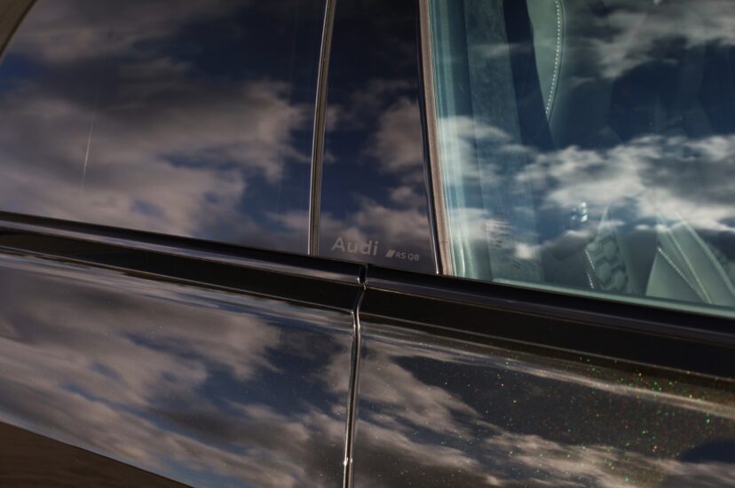 Audi RSQ8 Performance