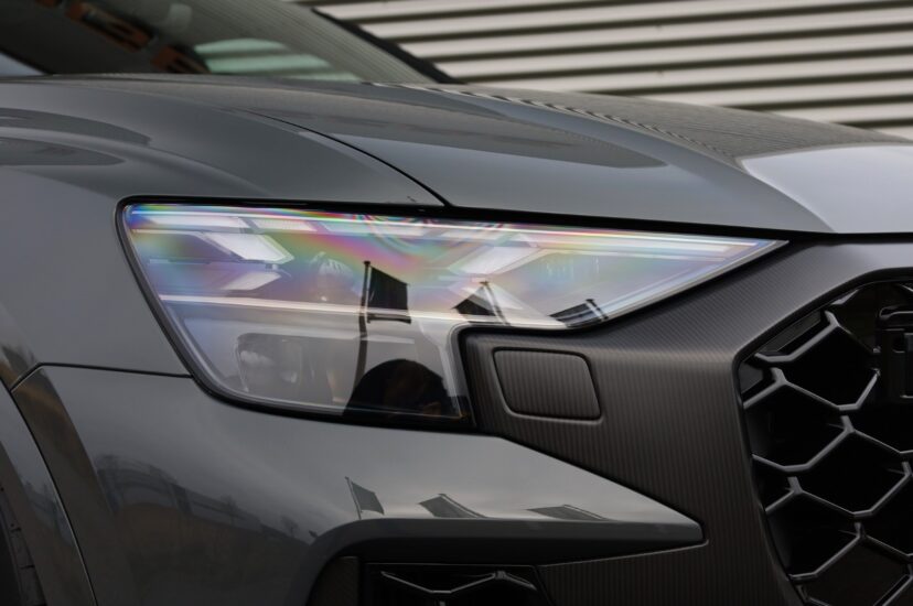 Audi RSQ8 Performance