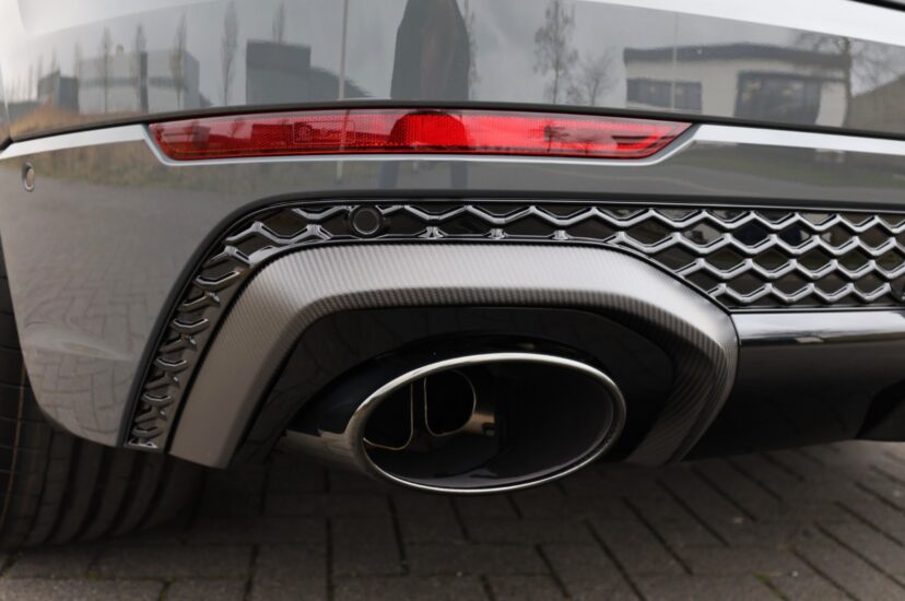 Audi RSQ8 Performance