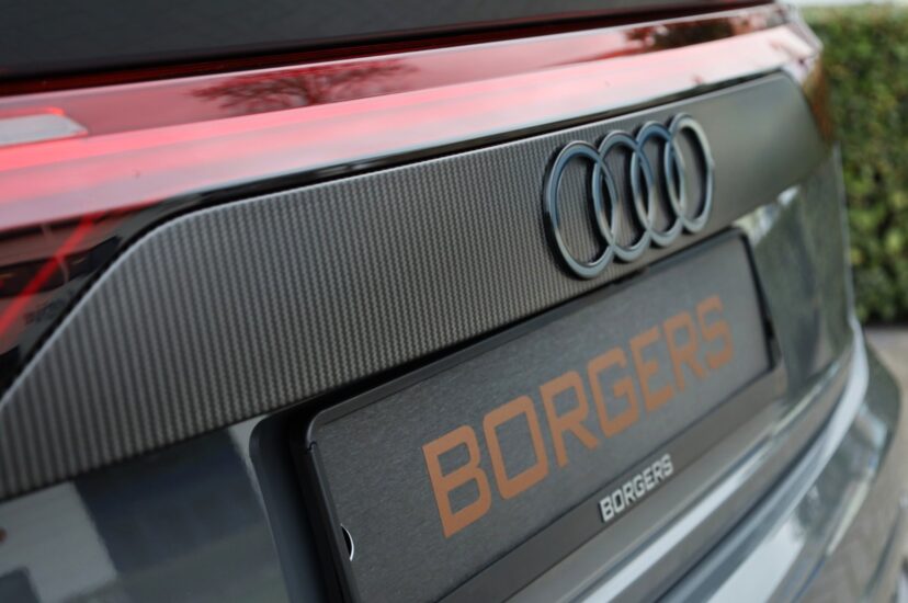 Audi RSQ8 Performance