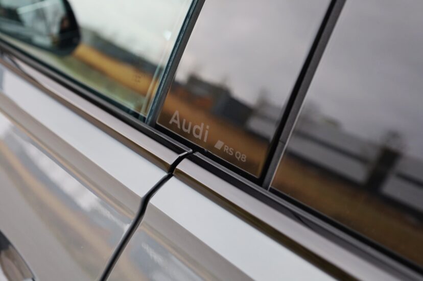 Audi RSQ8 Performance