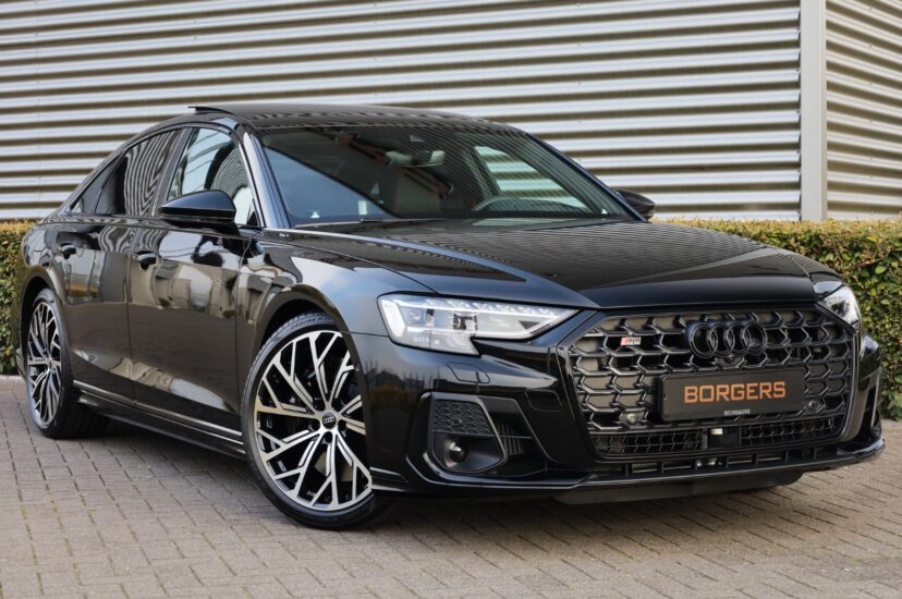 Audi S8