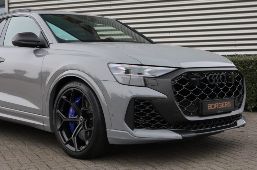 Audi RSQ8 Performance