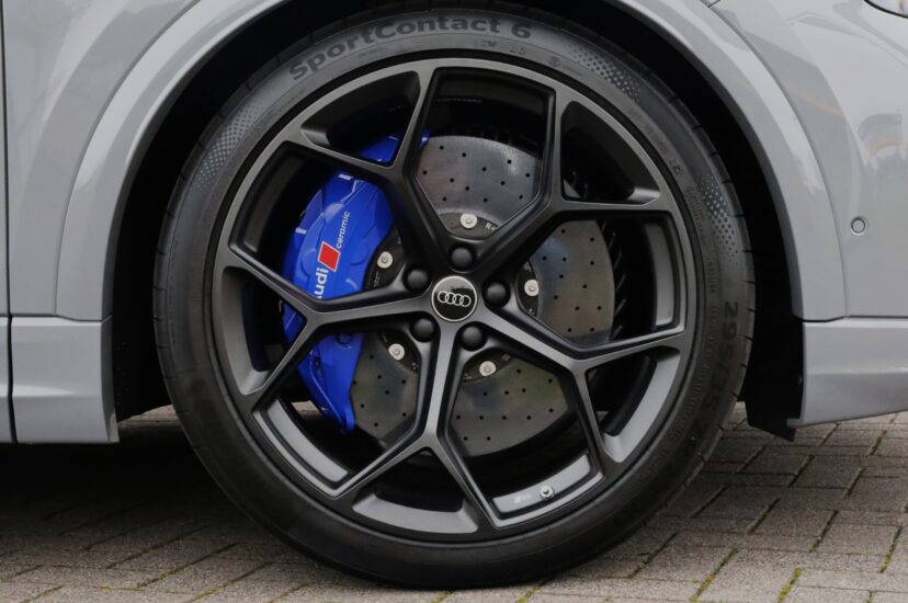 Audi RSQ8 Performance