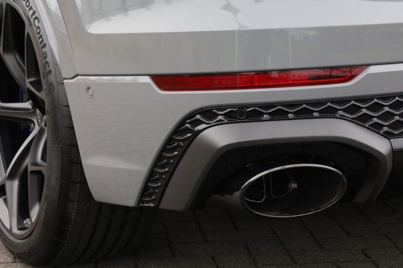 Audi RSQ8 Performance