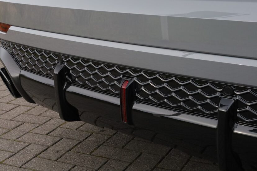 Audi RSQ8 Performance