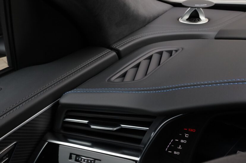 Audi RSQ8 Performance