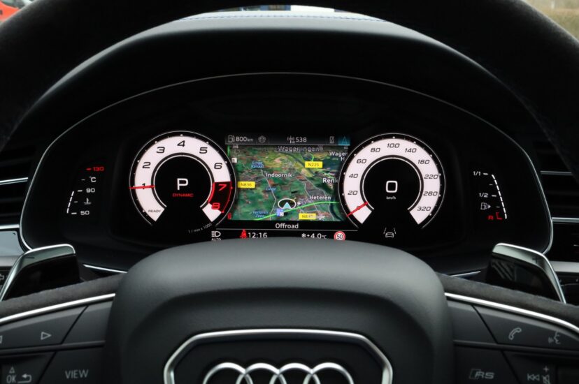 Audi RSQ8 Performance