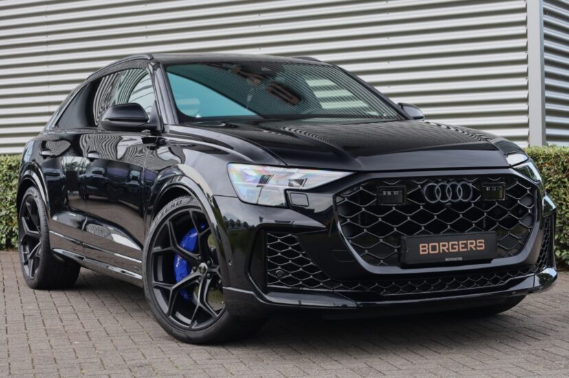 Audi RSQ8 Performance