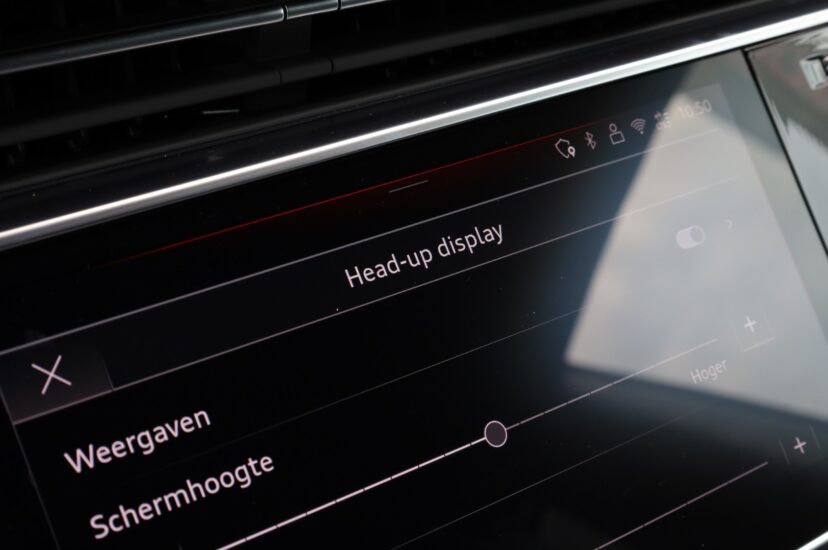 Audi RSQ8 Performance